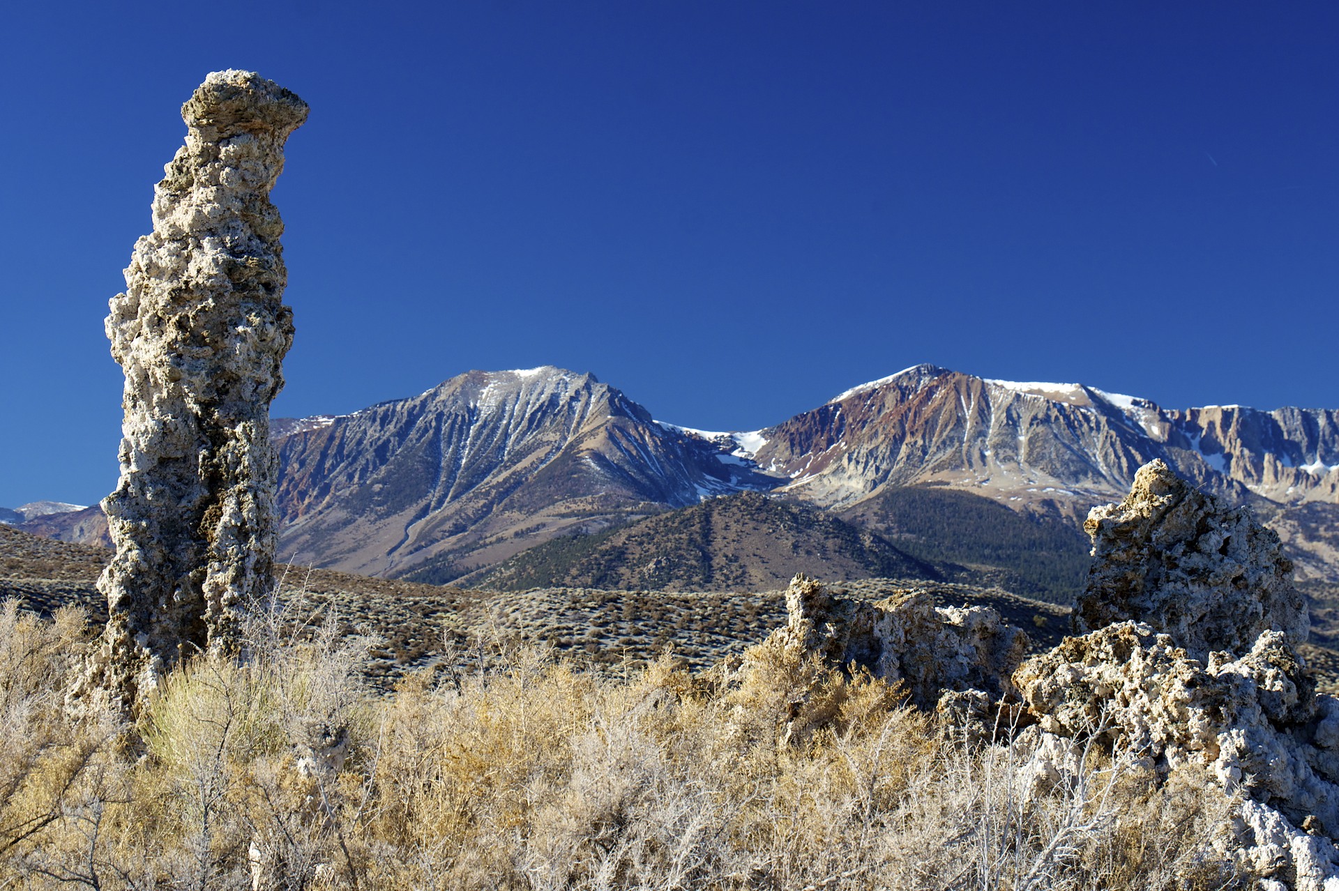 Tufa and Sierras